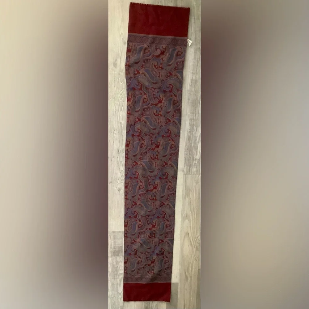 Tie Rack scarf with paisley pattern made in Italy.